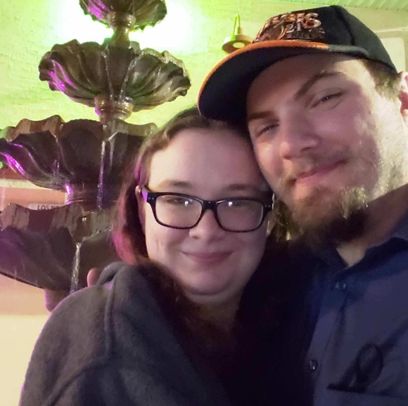 Meet your Posher, Alyssa - Picture 2 of 2